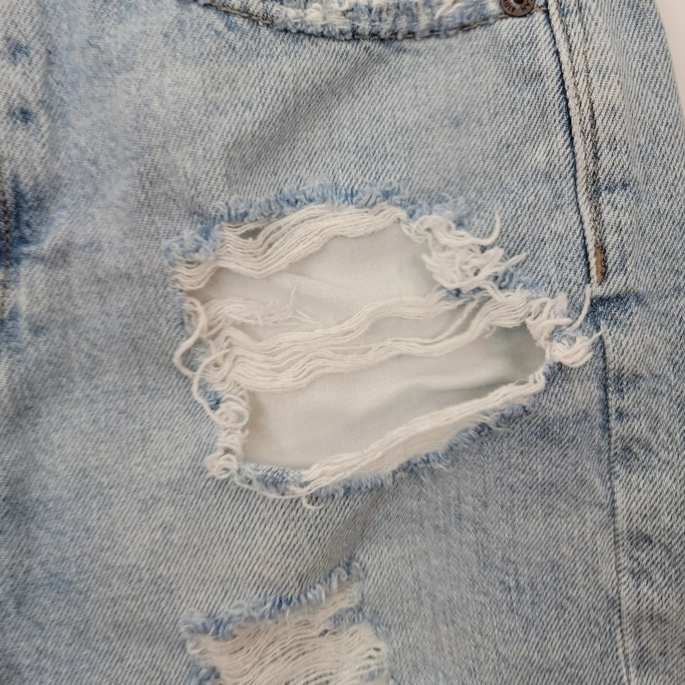 American Eagle 4 Denim Shorts 90's Boyfriend Distressed - Picture 2 of 12